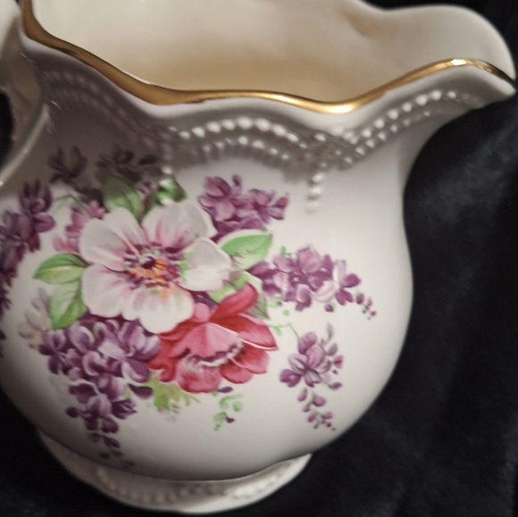 Beautiful Vintage Hal-Mar Signed Pitcher~Intricate Designs~Creamer~Floral Vase - Picture 4 of 15